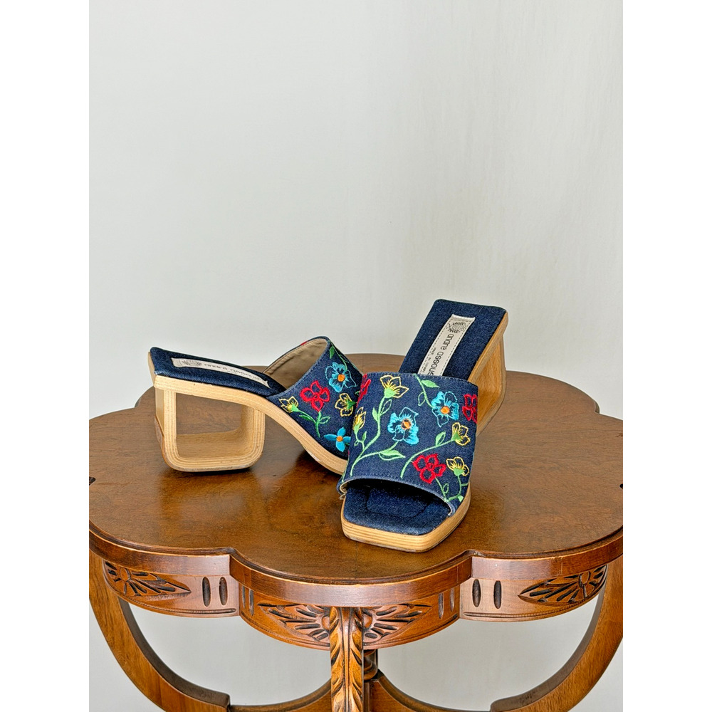 Andre Assous Denim Embroidered Sandal US Womens 8 #0144C Spain